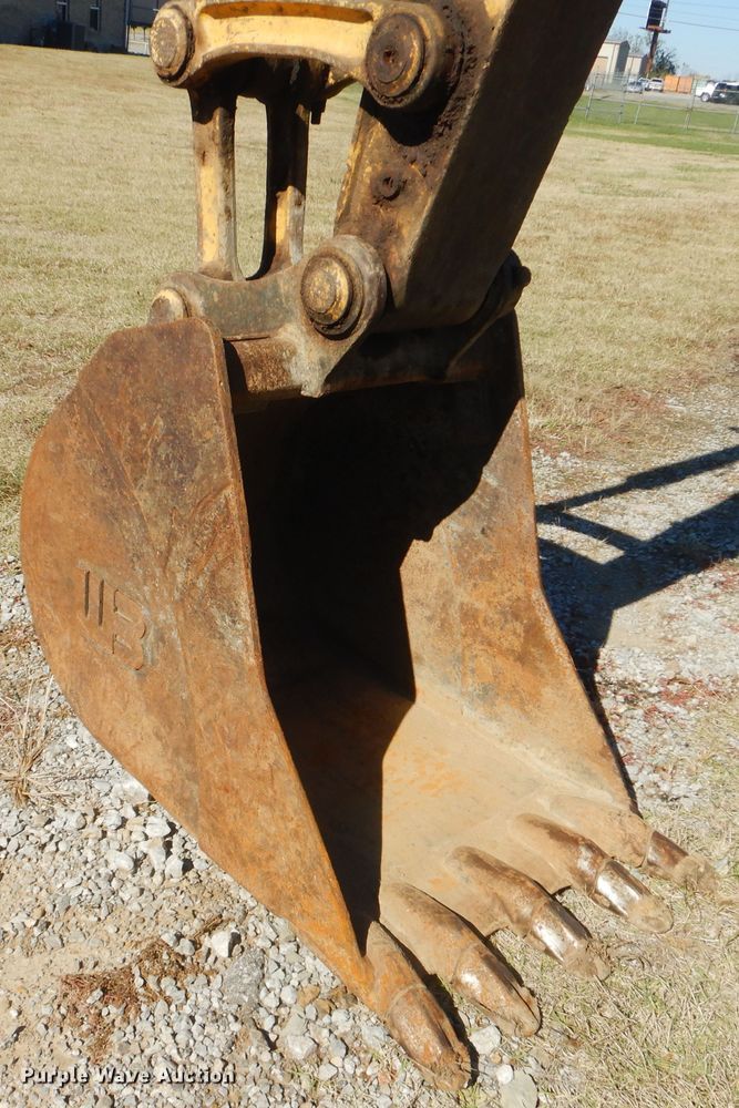 image for item DJ8501 2009 Komatsu PC88MR-8  mini excavator