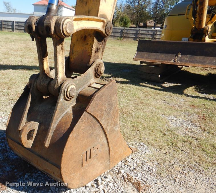 image for item DJ8501 2009 Komatsu PC88MR-8  mini excavator