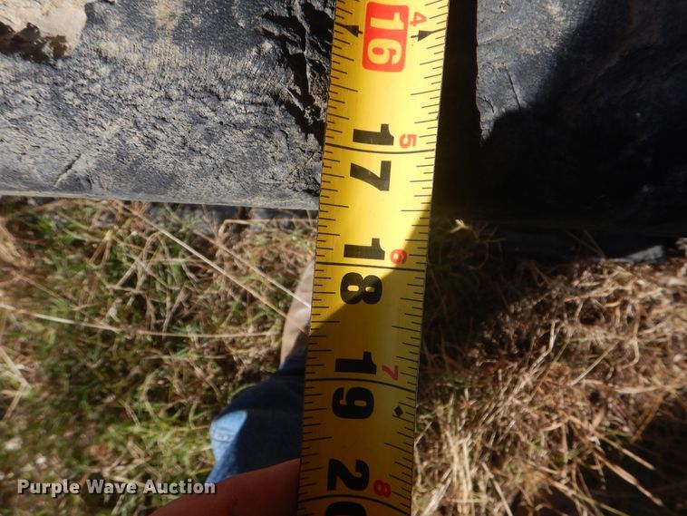 image for item DJ8502 2010 Komatsu PC88MR-8  mini excavator