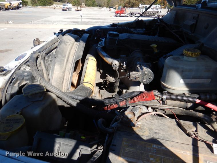 image for item DY9572 2009 Dodge Ram 5500HD  bucket truck