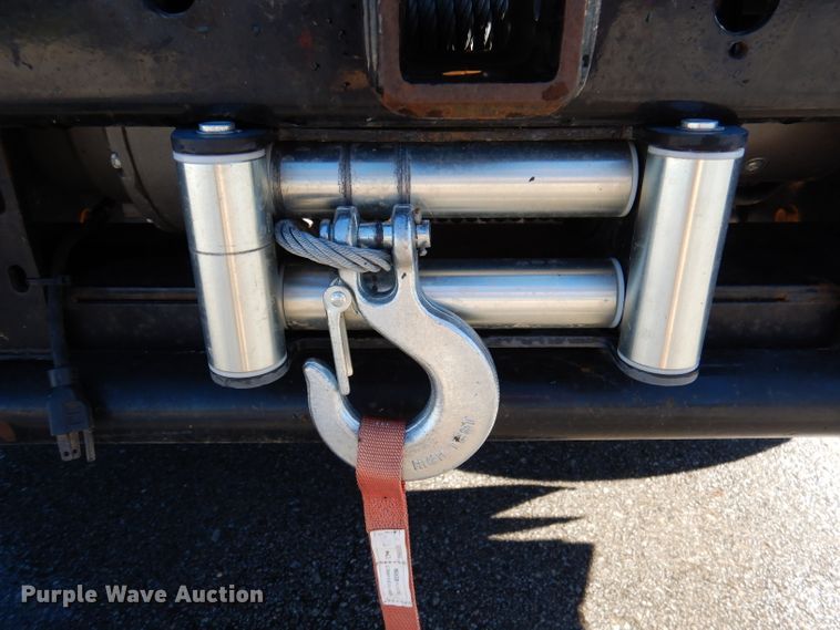 image for item DY9572 2009 Dodge Ram 5500HD  bucket truck