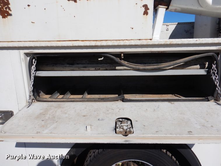 image for item DY9572 2009 Dodge Ram 5500HD  bucket truck