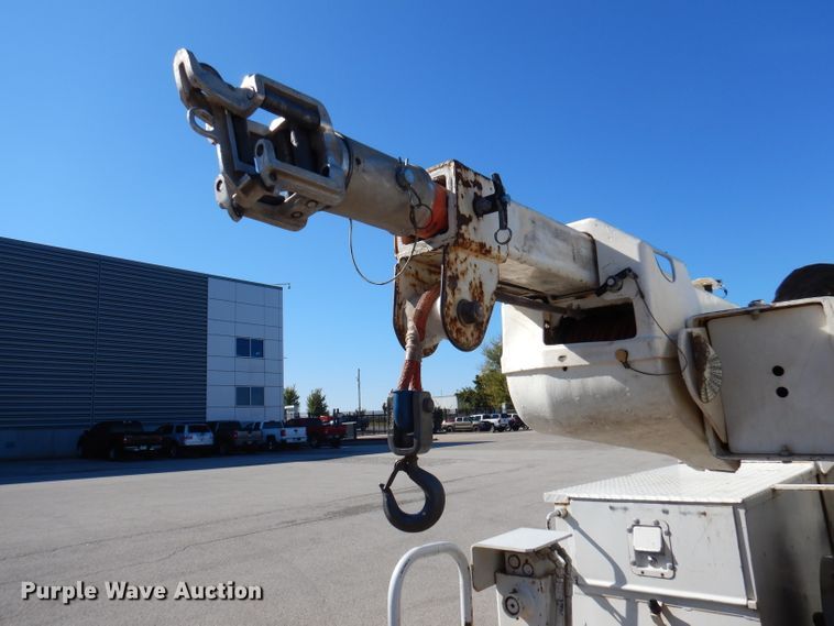 image for item DY9572 2009 Dodge Ram 5500HD  bucket truck