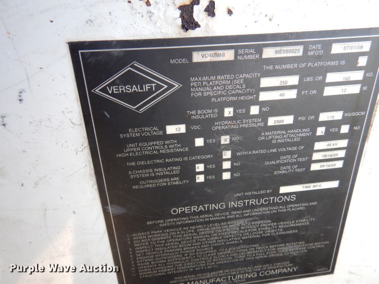 image for item DY9572 2009 Dodge Ram 5500HD  bucket truck