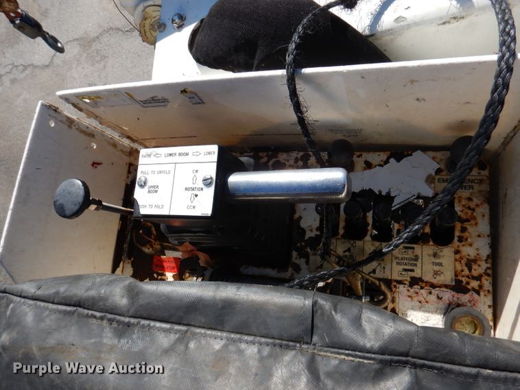 image for item DY9572 2009 Dodge Ram 5500HD  bucket truck