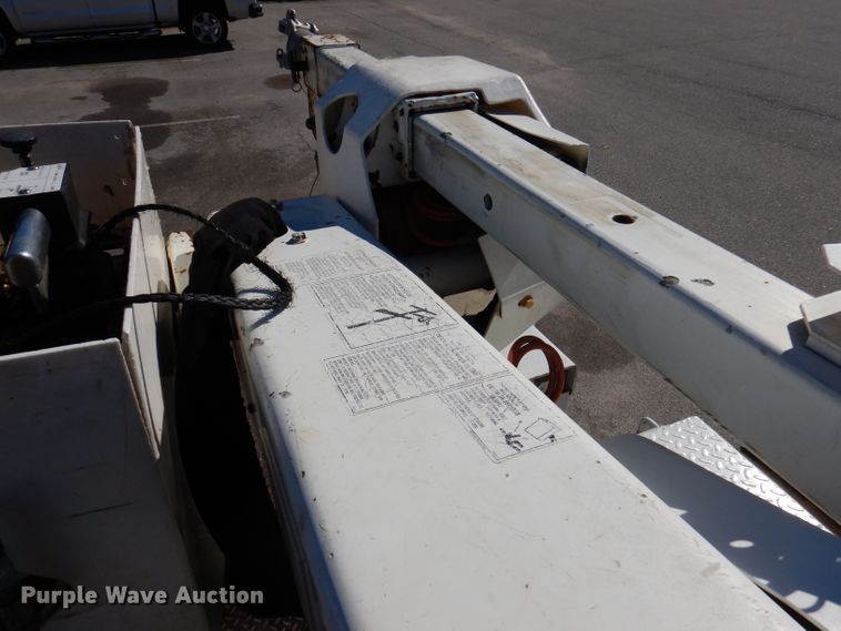 image for item DY9572 2009 Dodge Ram 5500HD  bucket truck