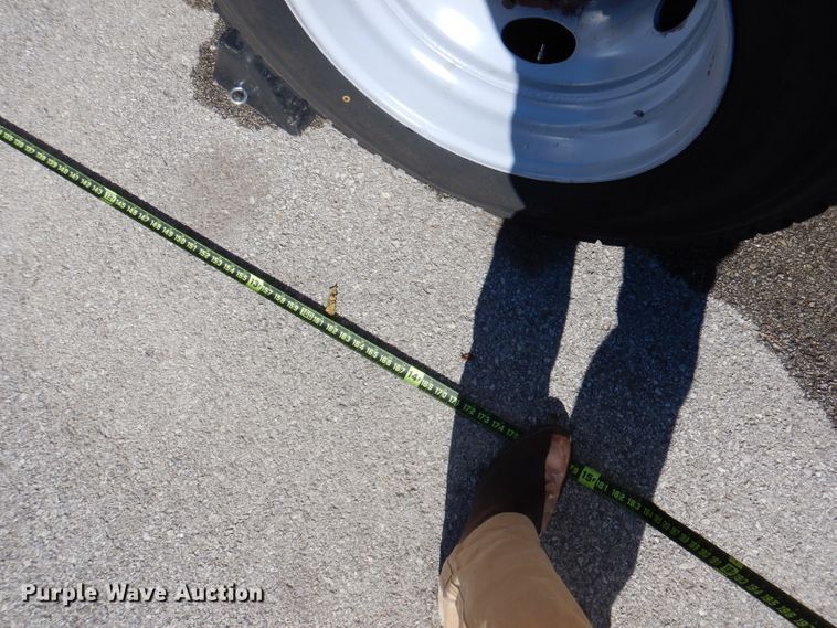 image for item DY9572 2009 Dodge Ram 5500HD  bucket truck