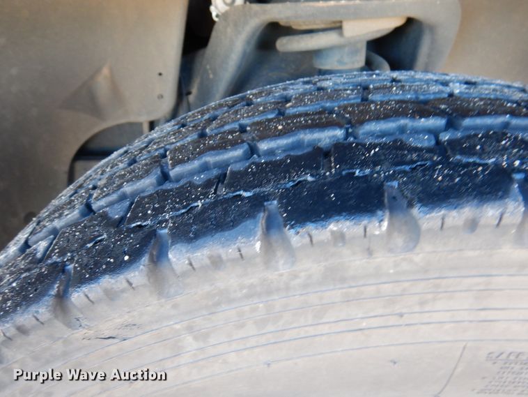 image for item DY9572 2009 Dodge Ram 5500HD  bucket truck