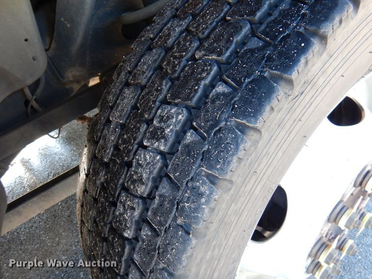 image for item DY9572 2009 Dodge Ram 5500HD  bucket truck