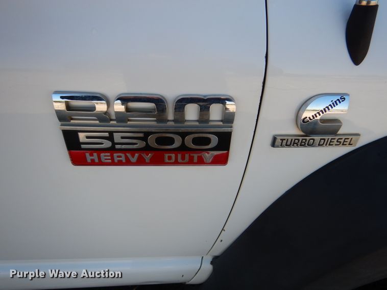 image for item DY9572 2009 Dodge Ram 5500HD  bucket truck