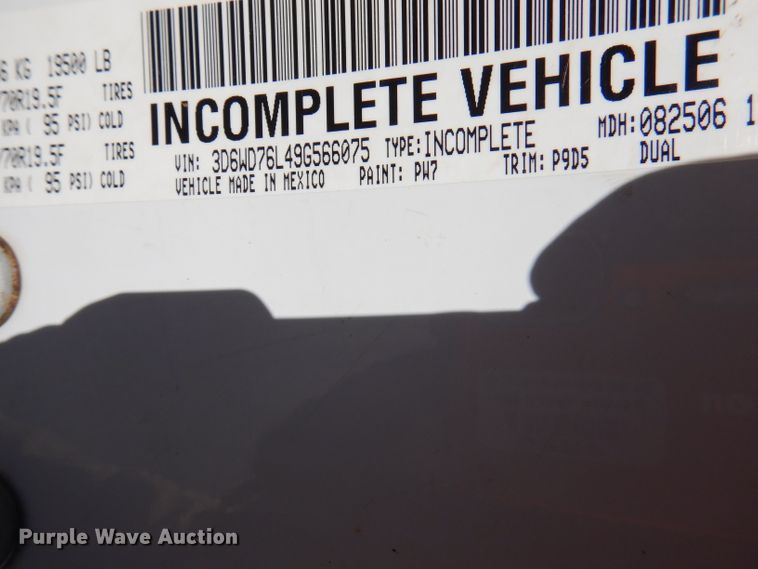 image for item DY9572 2009 Dodge Ram 5500HD  bucket truck