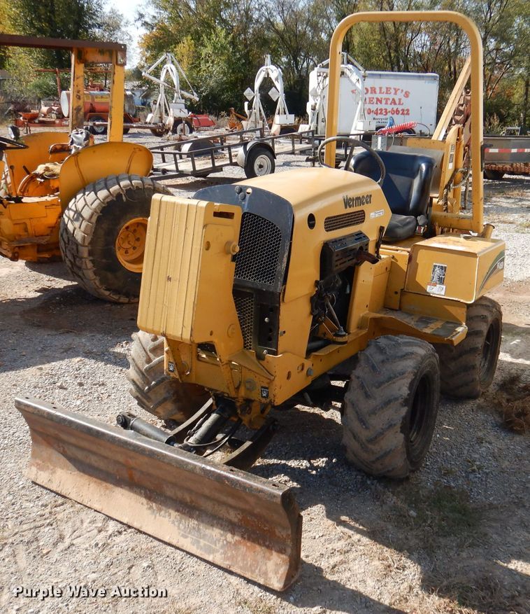 image for item DY9584 2006 Vermeer RT450  trencher