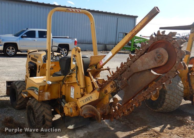 image for item DY9584 2006 Vermeer RT450  trencher