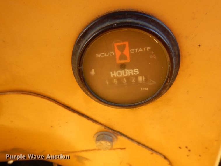 image for item DY9584 2006 Vermeer RT450  trencher