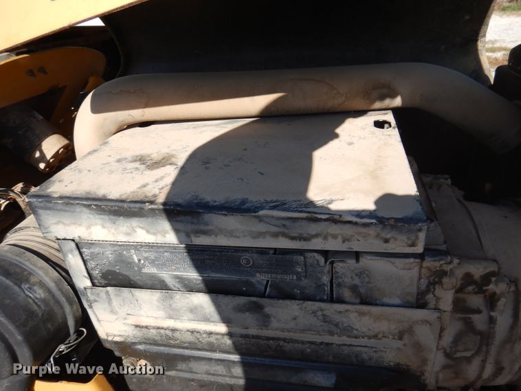 image for item DY9584 2006 Vermeer RT450  trencher