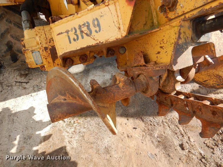 image for item DY9584 2006 Vermeer RT450  trencher