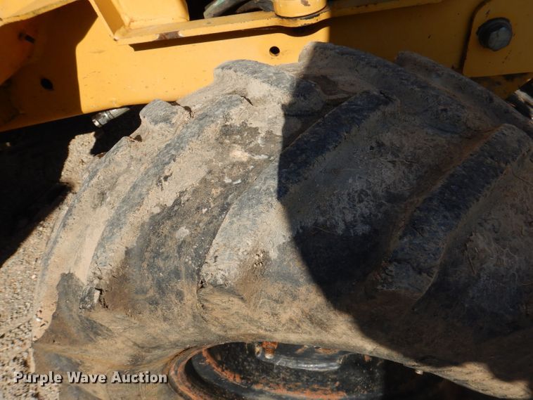 image for item DY9584 2006 Vermeer RT450  trencher