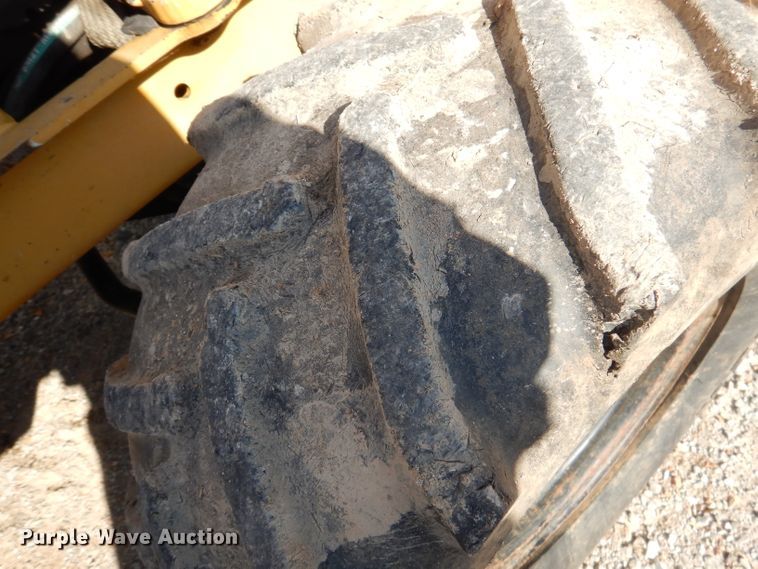 image for item DY9584 2006 Vermeer RT450  trencher