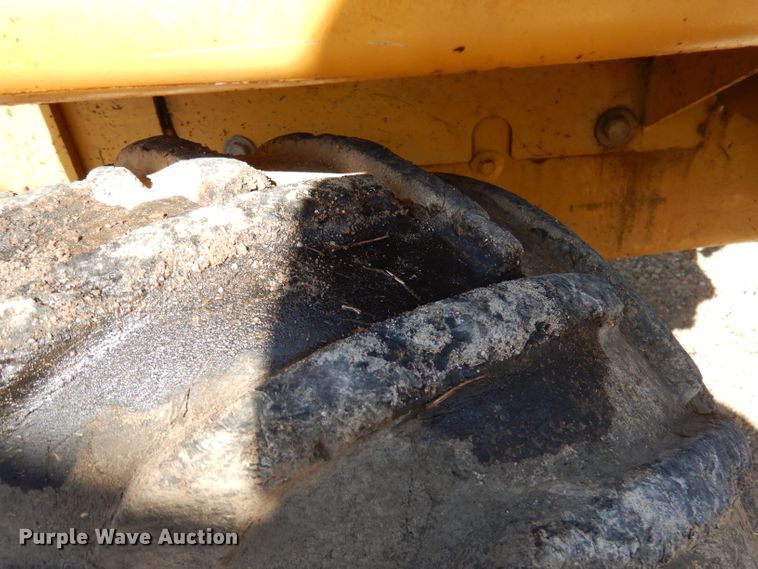 image for item DY9584 2006 Vermeer RT450  trencher