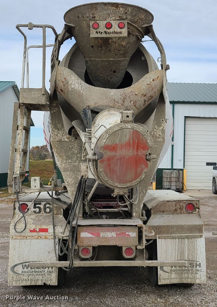 image for item EL9575 2006 Peterbilt 357  ready mix truck