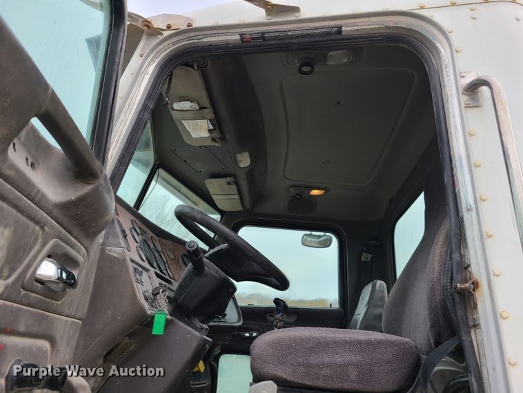 image for item EL9575 2006 Peterbilt 357  ready mix truck