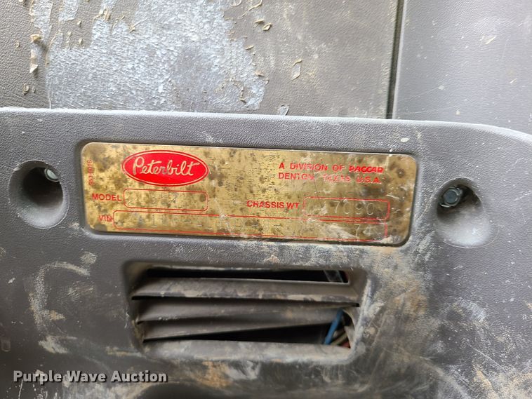 image for item EL9575 2006 Peterbilt 357  ready mix truck