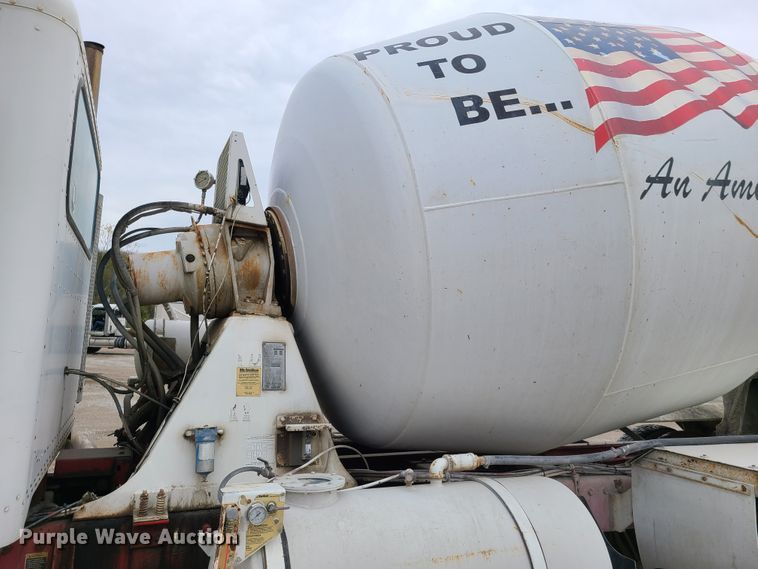 image for item EL9575 2006 Peterbilt 357  ready mix truck