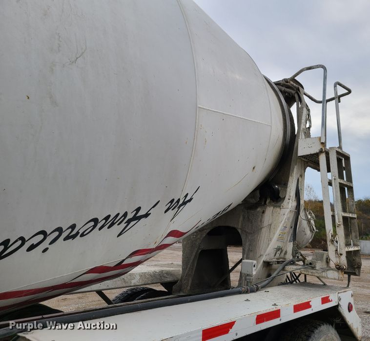 image for item EL9575 2006 Peterbilt 357  ready mix truck