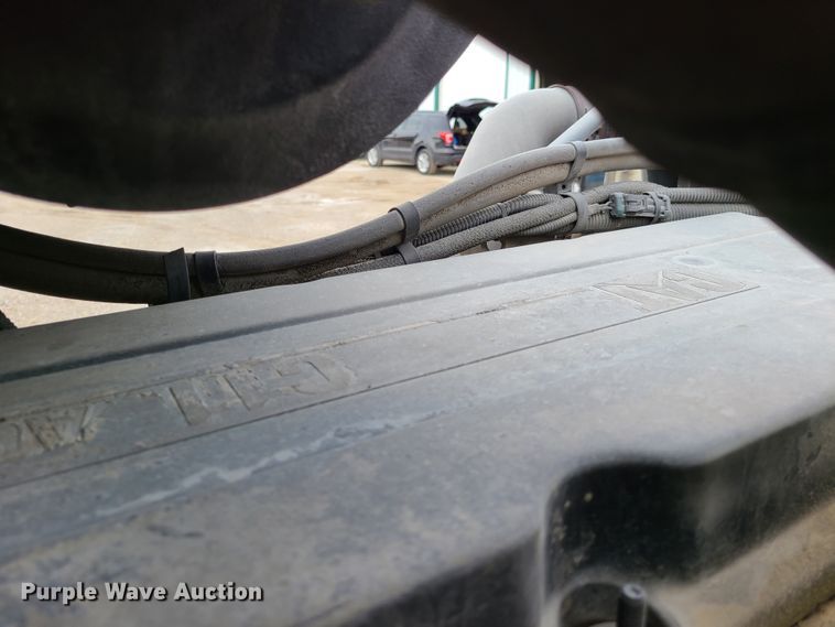 image for item EL9575 2006 Peterbilt 357  ready mix truck