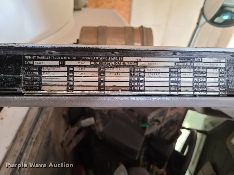 image for item EL9575 2006 Peterbilt 357  ready mix truck