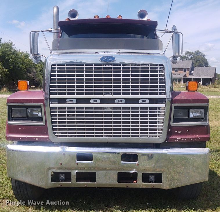 image for item EQ9403 1984 Ford LTL9000  dump truck