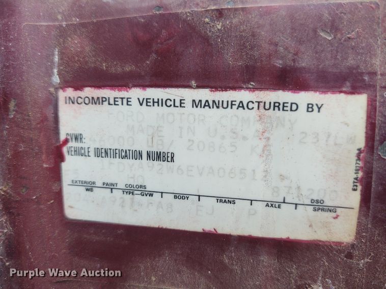 image for item EQ9403 1984 Ford LTL9000  dump truck