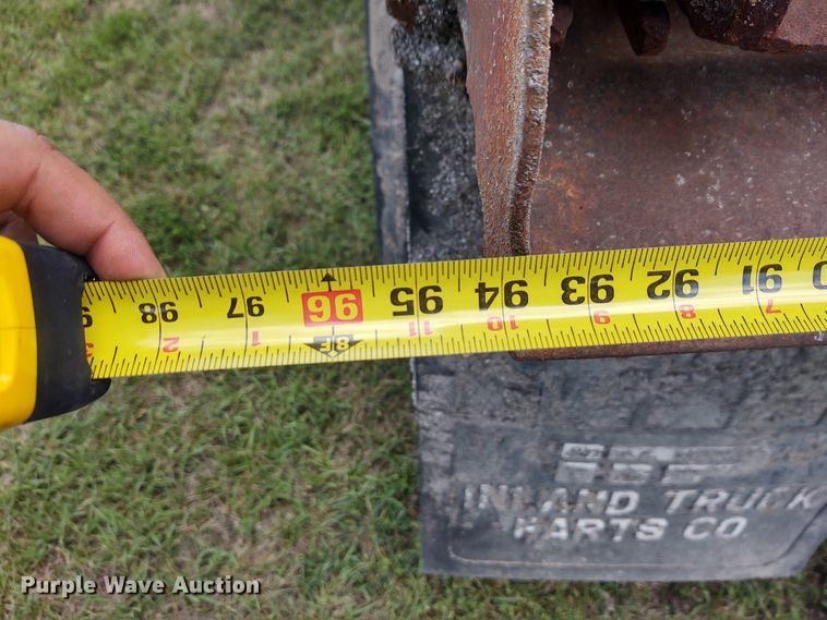 image for item EQ9403 1984 Ford LTL9000  dump truck