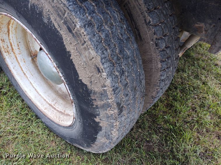 image for item EQ9403 1984 Ford LTL9000  dump truck