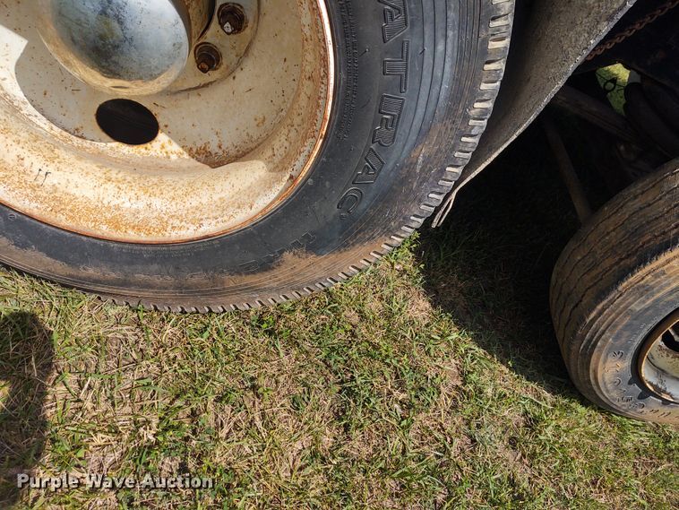 image for item EQ9403 1984 Ford LTL9000  dump truck