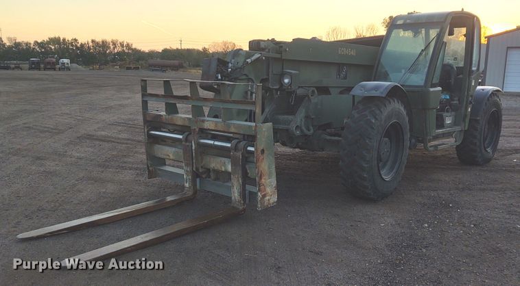 image for item EQ9459 2001 Sky Trak MMV  telehandler