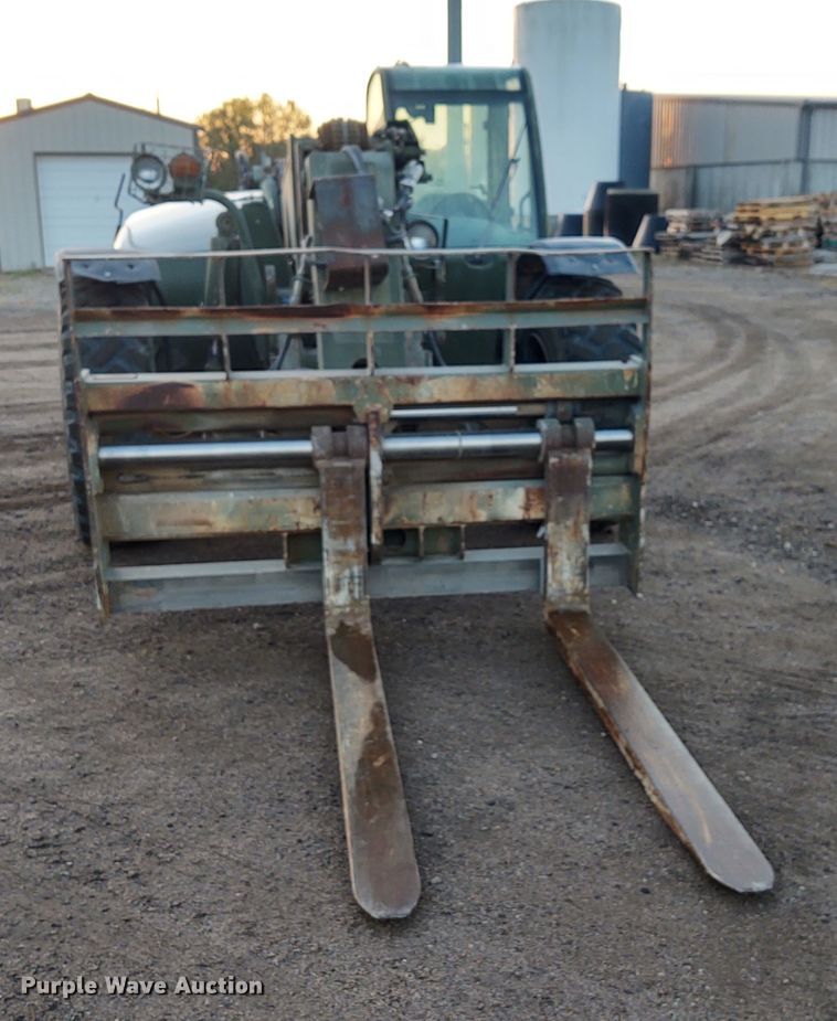 image for item EQ9459 2001 Sky Trak MMV  telehandler