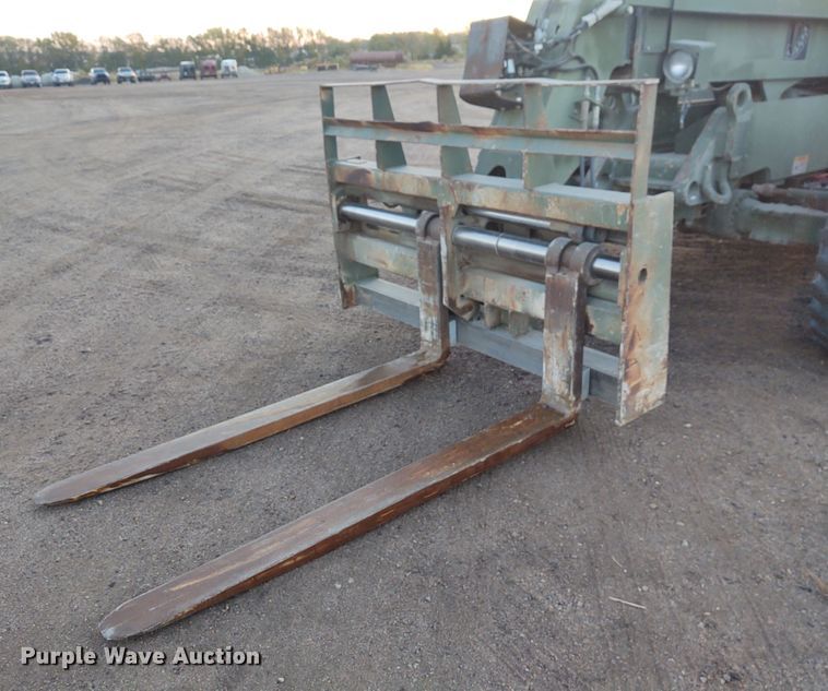 image for item EQ9459 2001 Sky Trak MMV  telehandler