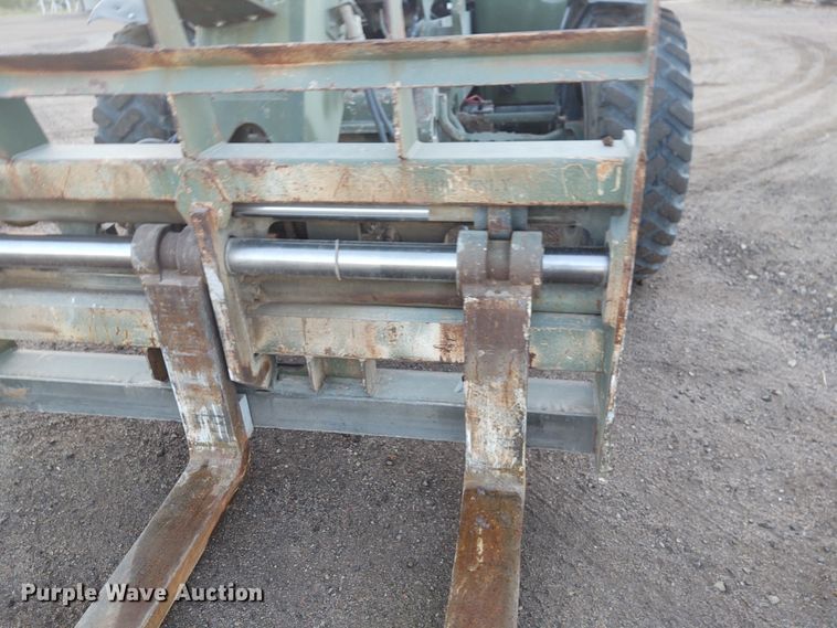 image for item EQ9459 2001 Sky Trak MMV  telehandler