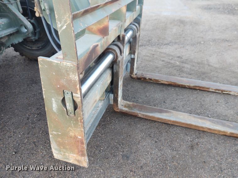 image for item EQ9459 2001 Sky Trak MMV  telehandler