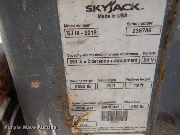image for item EY9038 2003 Skyjack 3219  scissor lift