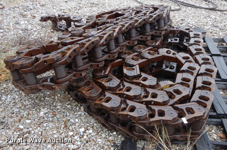 Caterpillar D10T dozer rails in Clifton Hill, MO | Item FG9626 sold ...