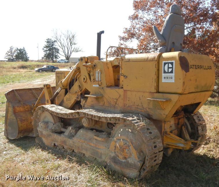 image for item FG9659 1973 Caterpillar 951C  track loader