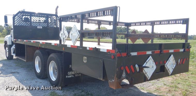 image for item GM9156 2012 Freightliner 114SD  flatbed truck