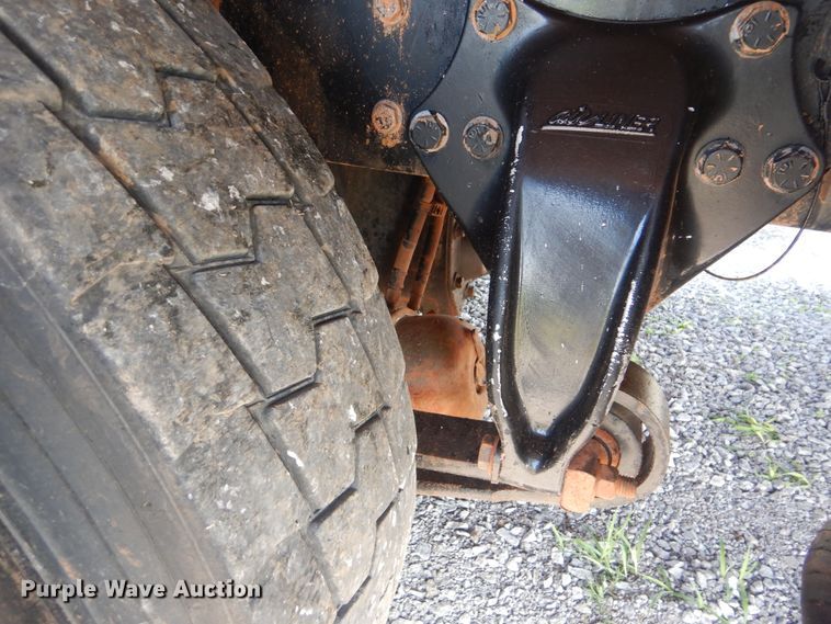 image for item GM9156 2012 Freightliner 114SD  flatbed truck