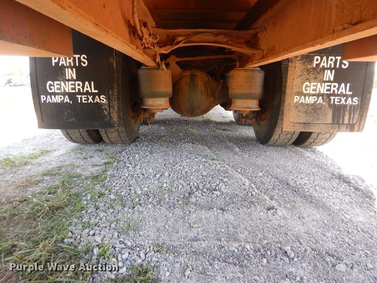 image for item GM9156 2012 Freightliner 114SD  flatbed truck