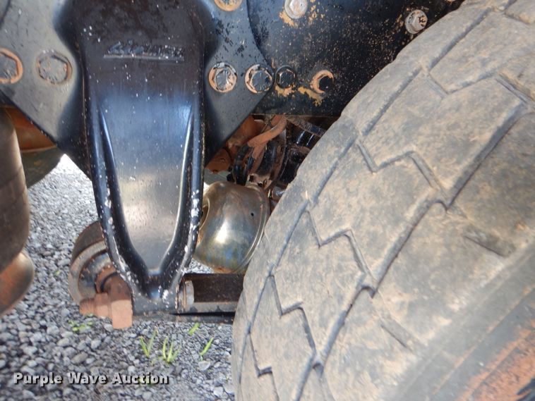 image for item GM9156 2012 Freightliner 114SD  flatbed truck