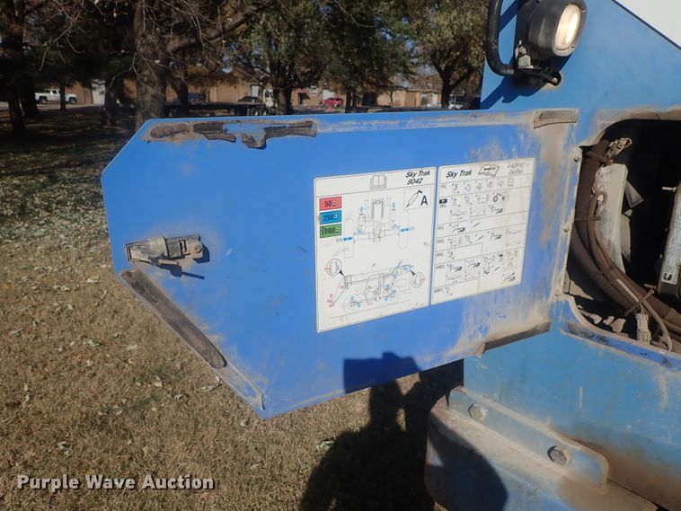 image for item GX9604 JLG 8042  telehandler