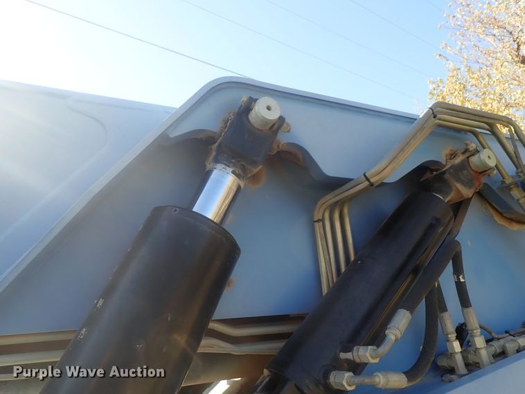 image for item GX9604 JLG 8042  telehandler