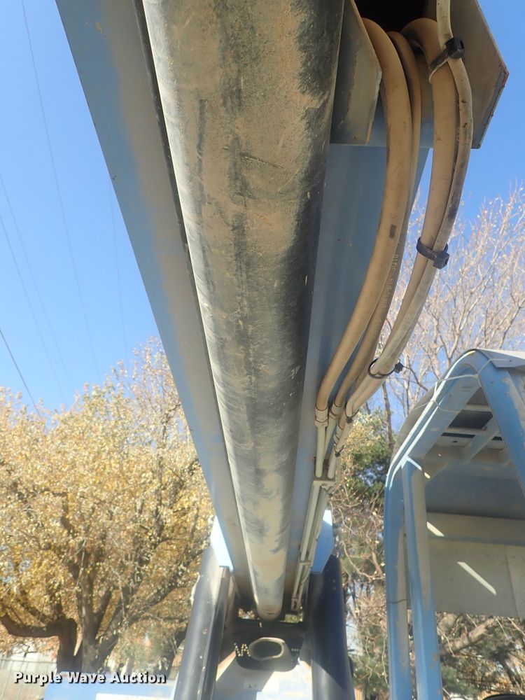 image for item GX9604 JLG 8042  telehandler